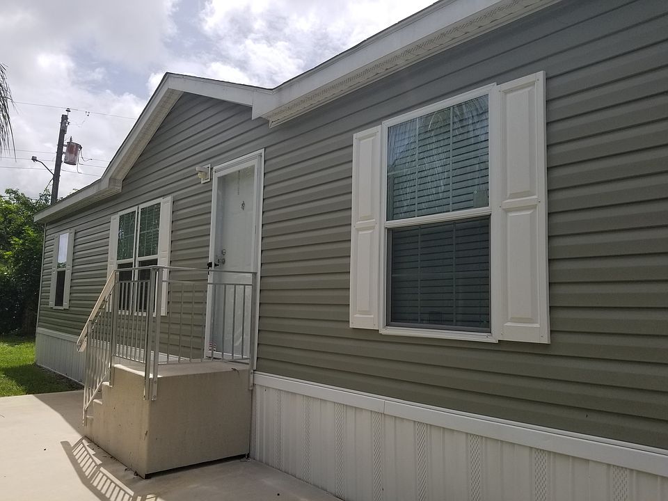 1st image of 1446 Holiday Ave