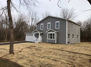 39751 N Pearl St, Antioch, IL 60002