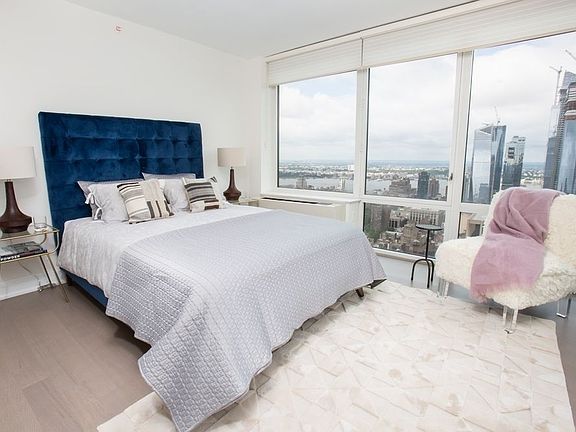 2nd image of 125 W 31st St APT 52F