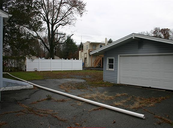 Detached garage with plenty of off street parking? 