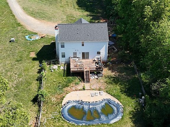 3rd image of 4414 Razor Hill Rd