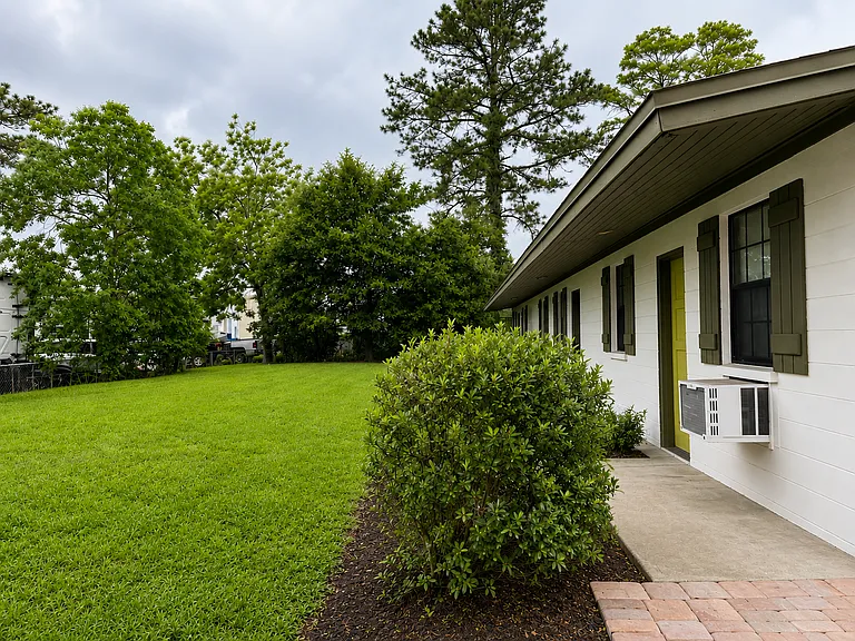 3603 Morton St — Photo 8