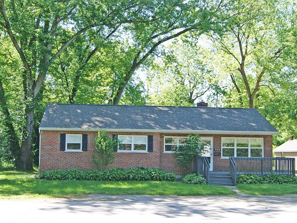 1st image of 966 Helen St