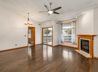 2437 Patricia Dr #2437, Urbandale, IA 50322