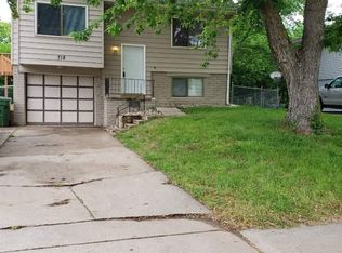 718 Willow Ave, Bellevue, NE 68005