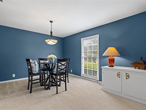 4th image of 2212 Knollwood Dr