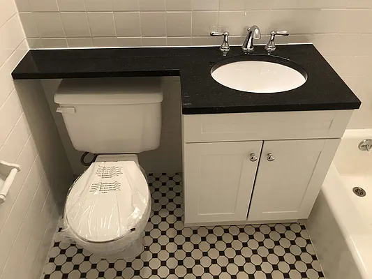 Rented by Metropolis Real Estate of Manhattan | media 14