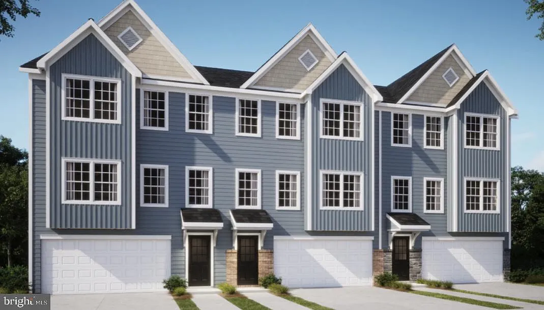 End Unit Sorento Ct Lot 348 photo 1