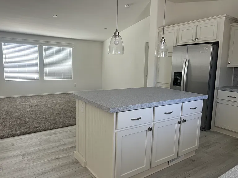 17621 Raley Ave — Photo 5