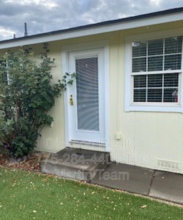 1st image of 3995 1/2 Bria Cir