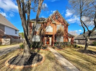 5035 Plantation Colony Dr, Sugar Land, TX 77478