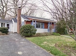 21 Henderson Ave, Worcester, MA 01603
