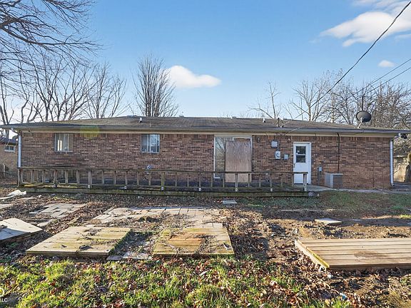 3rd image of 7230 W Green Springs Rd