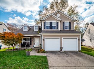 23231 Bridgeport Dr, North Olmsted, OH 44070