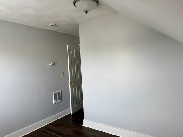 13 Elizabeth St Floor 3, Cumberland, RI 02864