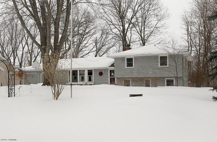 1st image of 8186 Lake Vista Dr