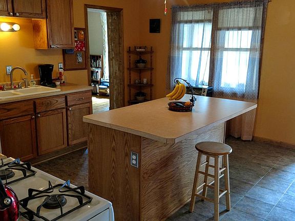 3rd image of 301 S 11th Ave