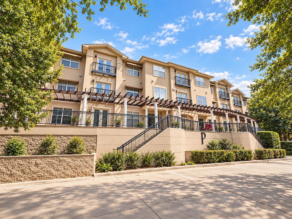 1st image of 3102 Kings Rd APT 1301