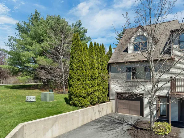 422 Ledgeview Drive, Rochester, NH 03867
