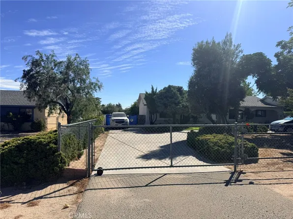 8283 Langdon Ave, Hesperia, CA 92345