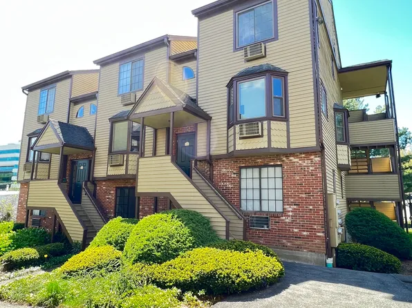 8 Oakwood Avenue #C6, Norwalk, CT 06850