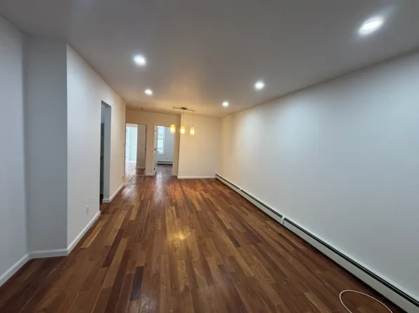 409 Cornelia Street image 1 of 11