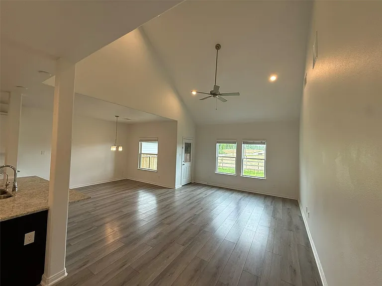 11707 Eclipse Dr — Photo 5