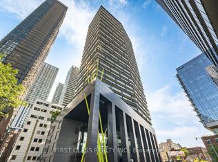 125 Peter St UNIT 1801, Toronto, ON M5V0M2