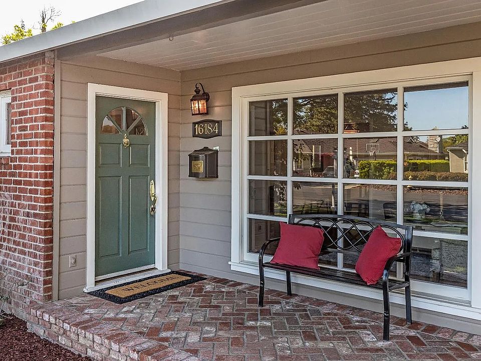 1st image of 16184 Camino Del Sol