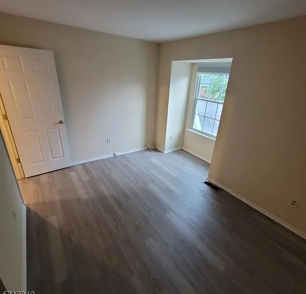 348 Cotswold Pl — Photo 36