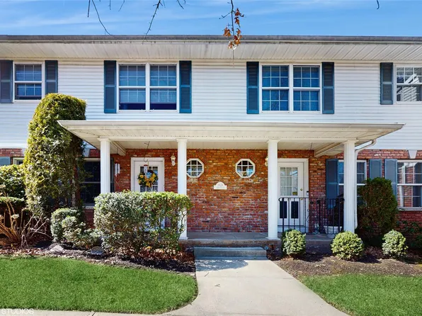 33 Jamie Court, Suffern, NY 10901