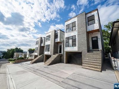 1606 80th St, North Bergen, NJ, 07047