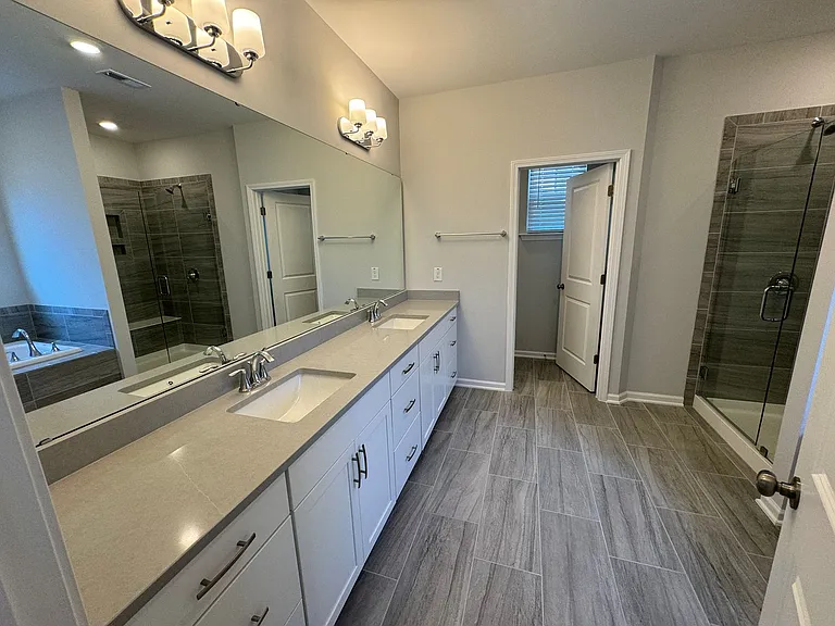 2422 Greshford Ln — Photo 19