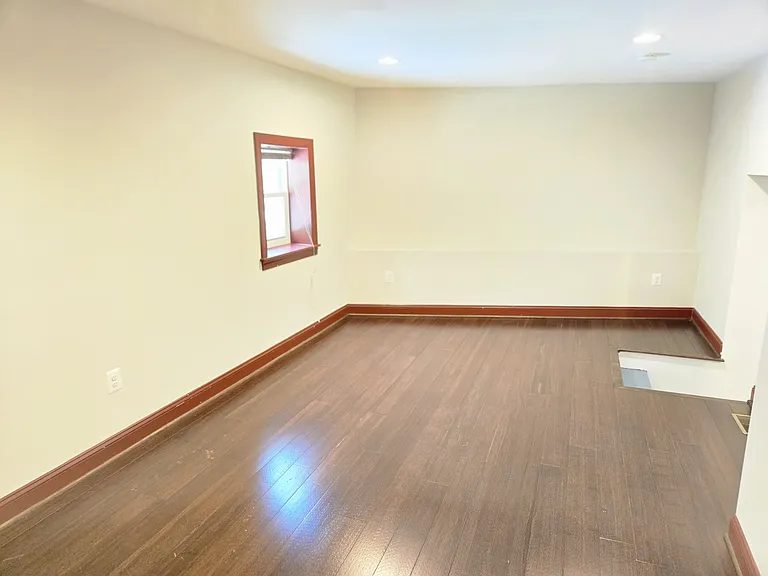 804 Hollins St #1 — Photo 27