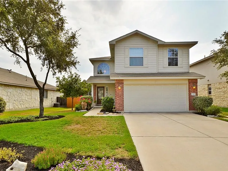 3345 Winding River Trl — Photo 1