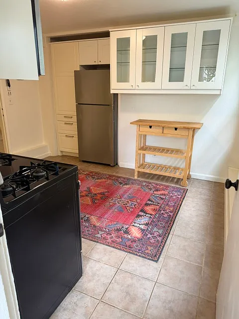 2 bed, 1000 sqft, $2,295 — Photo 3
