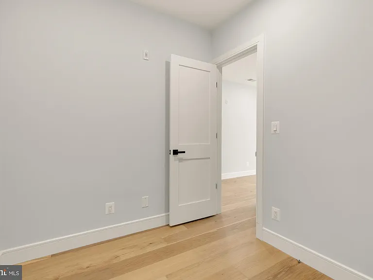 3215 Mount Pleasant St NW #203 — Photo 16