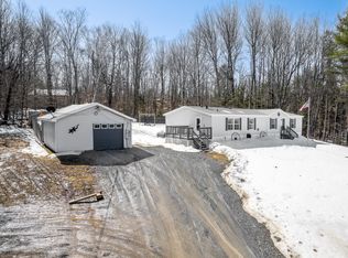 318 Phillips Rd, Glenburn, ME 04401