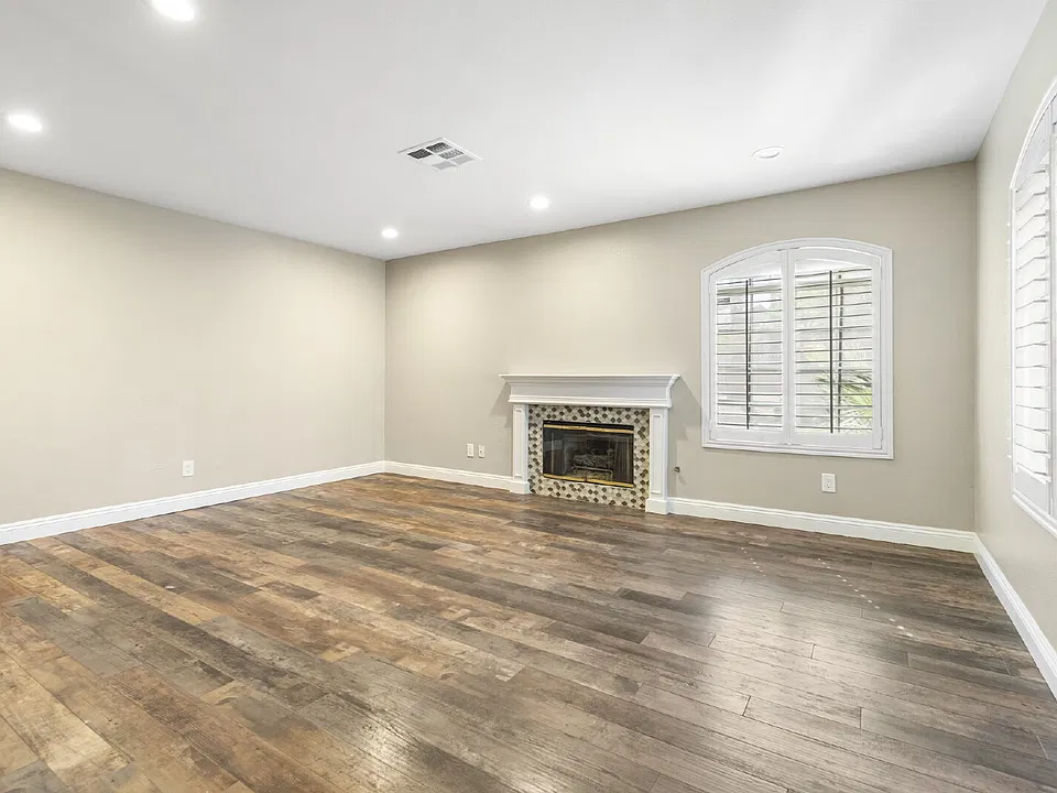 8224 Crystal Star Ct