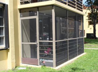 3285 Foxcroft Rd #E101, Hollywood, FL 33025