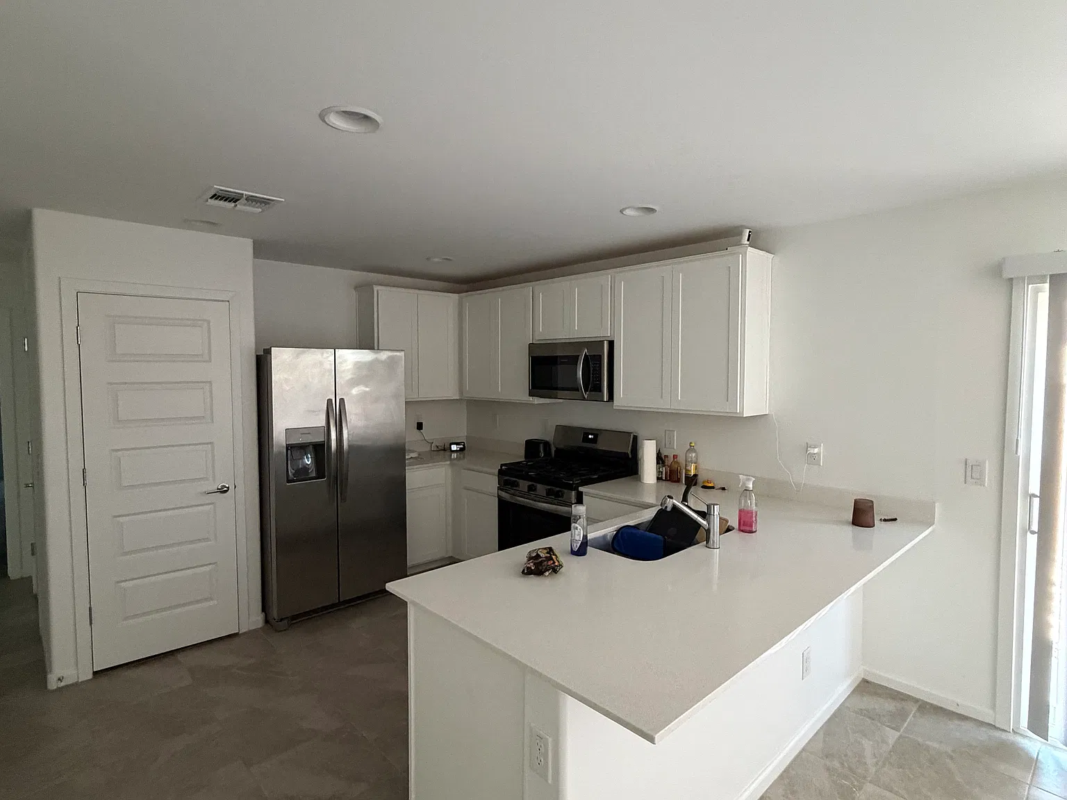 3 bed, 1177 sqft, $1,600 — Photo 4
