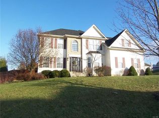 1429 Mohawk Ln, Easton, PA 18040