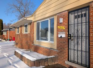 28460 Selkirk St, Southfield, MI