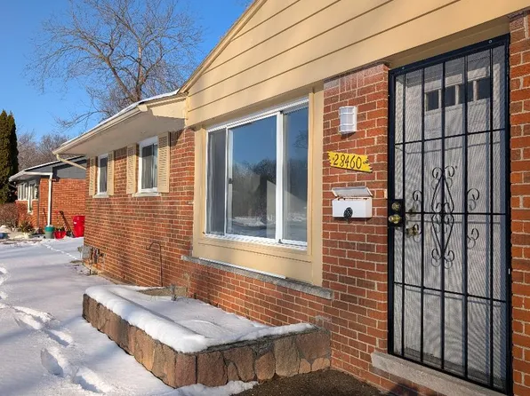 28460 Selkirk St, Southfield, MI 48076