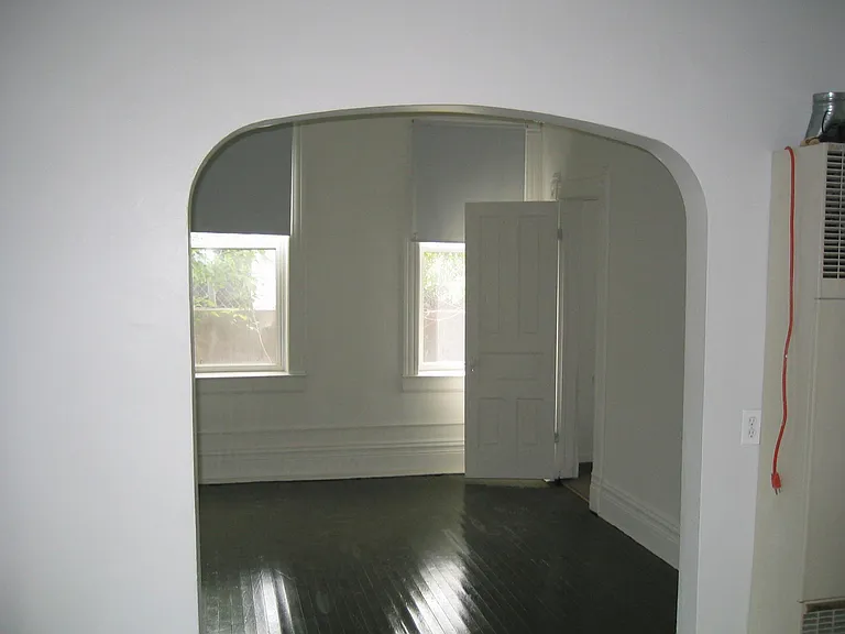 1507 N Elston Ave #1R — Photo 4