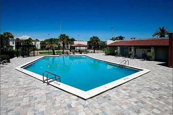Three Fountains Apartments — Photo 11