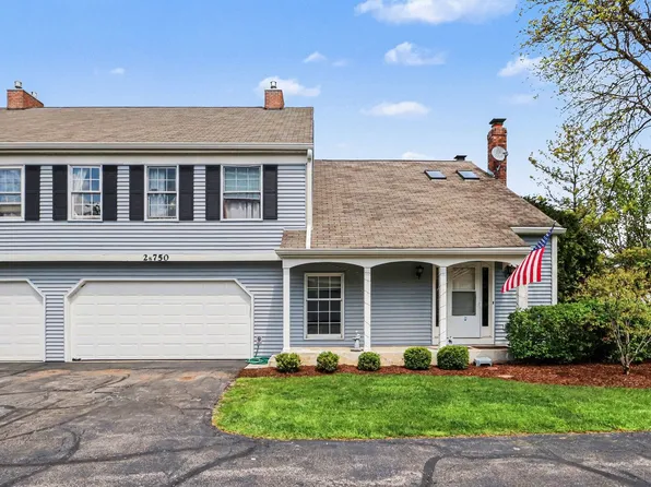 2S750 Grove Ln #23-C, Warrenville, IL 60555