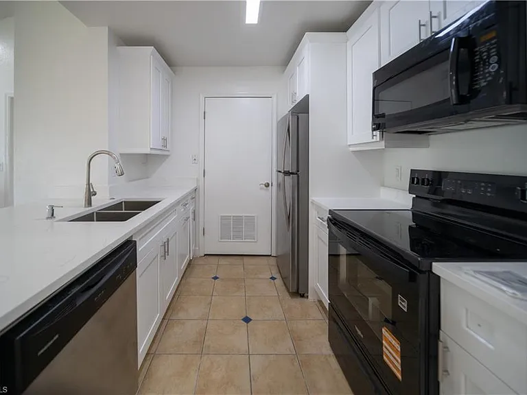 14895 Pleasant Bay Ln #5202 — Photo 4