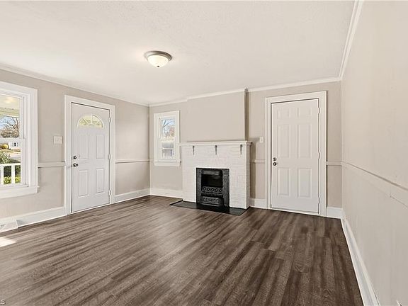 3rd image of 4029 Hilda St