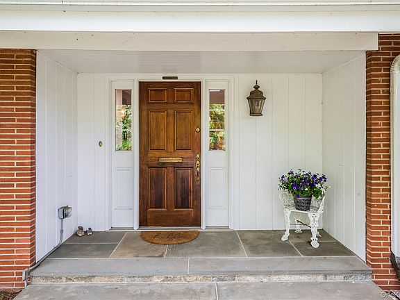 2nd image of 160 Hampshire Road